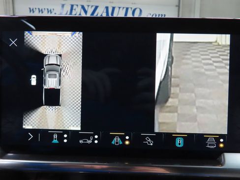 Used 2023 GMC Sierra 1500 SLT w/ SLT Convenience Package image 22