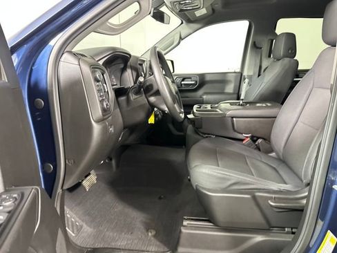 Used 2019 Chevrolet Silverado 1500 Custom Trail Boss w/ Custom Convenience Package image 11