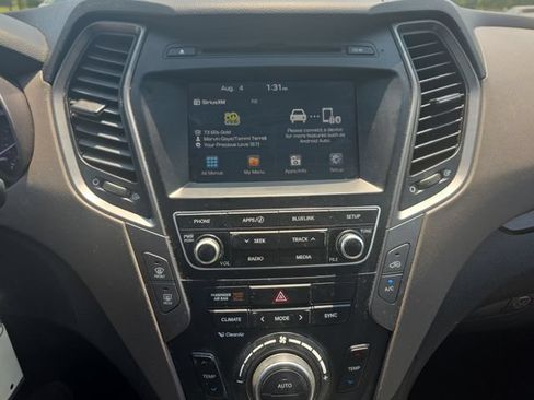 Used 2017 Hyundai Santa Fe Sport FWD image 12