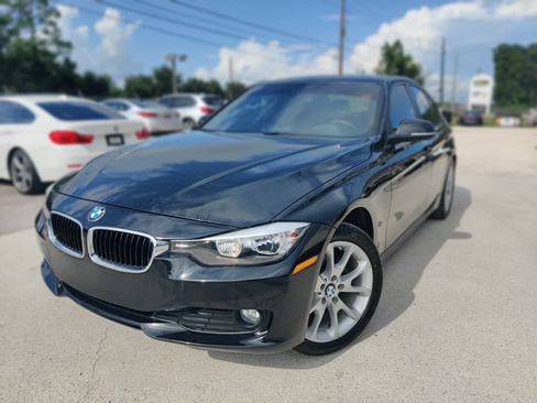 Used 2014 BMW 320i Sedan RWD image 3