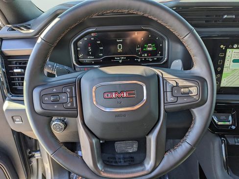 Used 2025 GMC Sierra 1500 AT4 image 29