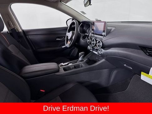 Used 2025 Nissan Sentra SR w/ Midnight Edition FWD image 26