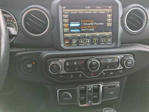 Used 2021 Jeep Wrangler Unlimited Sahara AWD/4WD image 12