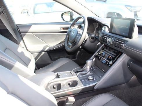 Certified 2023 Lexus IS 300 300 w/ Premium Package image 5