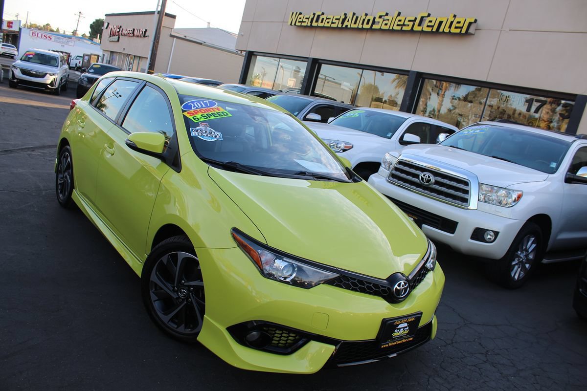 Used 2017 Toyota Corolla iM w/ All-Weather Mat Package FWD image 31
