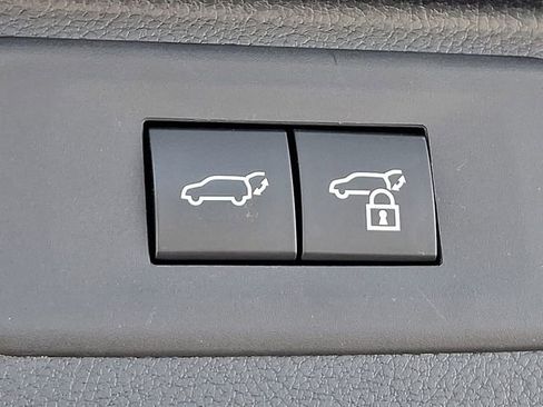 Used 2025 Toyota Grand Highlander AWD image 29