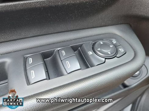 Used 2024 GMC Terrain SLT AWD/4WD image 31