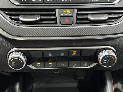 Used 2023 Nissan Altima 2.5 SR FWD image 18