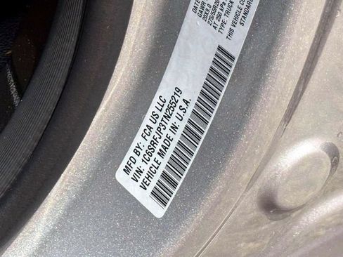 Used 2026 RAM 1500 Laramie AWD/4WD image 19