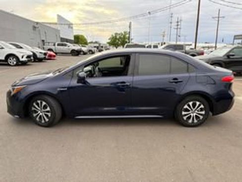 Used 2021 Toyota Corolla LE FWD image 6