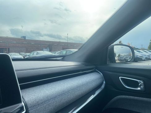 Used 2025 Jeep Compass Latitude image 35