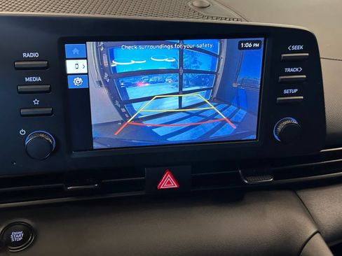 Used 2025 Hyundai Elantra Sport FWD image 14