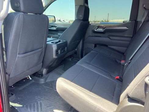 Used 2025 Chevrolet Silverado 1500 LT Trail Boss w/ Convenience Package II AWD/4WD image 10
