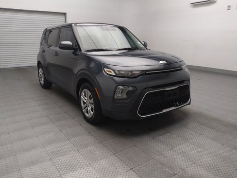 Used 2020 Kia Soul LX image 13