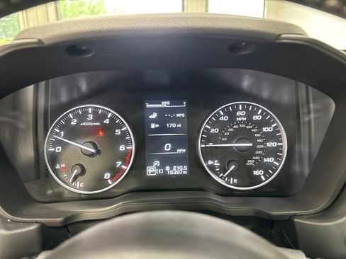 Used 2025 Subaru Forester Premium AWD/4WD image 17