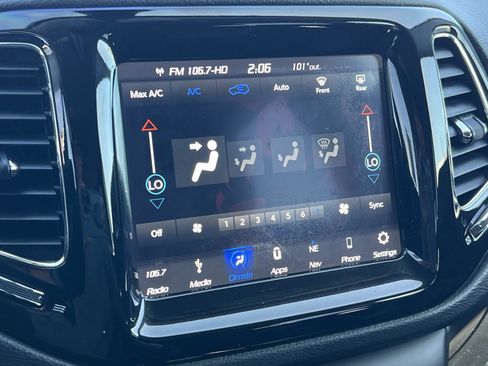 Used 2019 Jeep Compass Altitude image 15