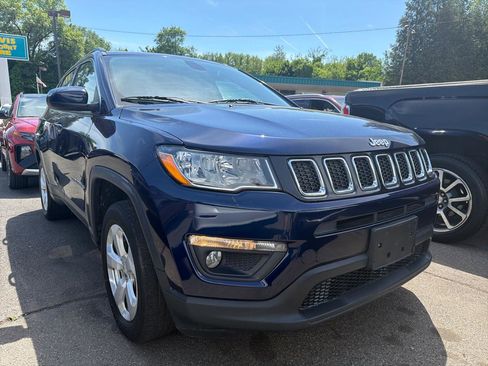 Used 2020 Jeep Compass Latitude AWD/4WD image 3