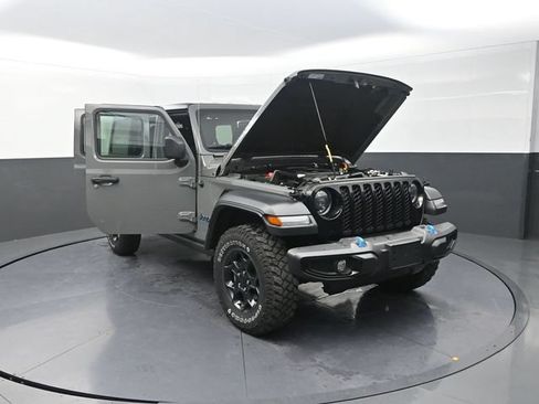 Used 2023 Jeep Wrangler Unlimited w/ Cold Weather Group AWD/4WD image 30