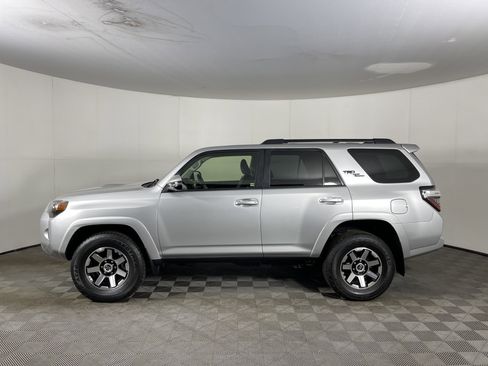 Used 2023 Toyota 4Runner TRD Off-Road Premium image 3
