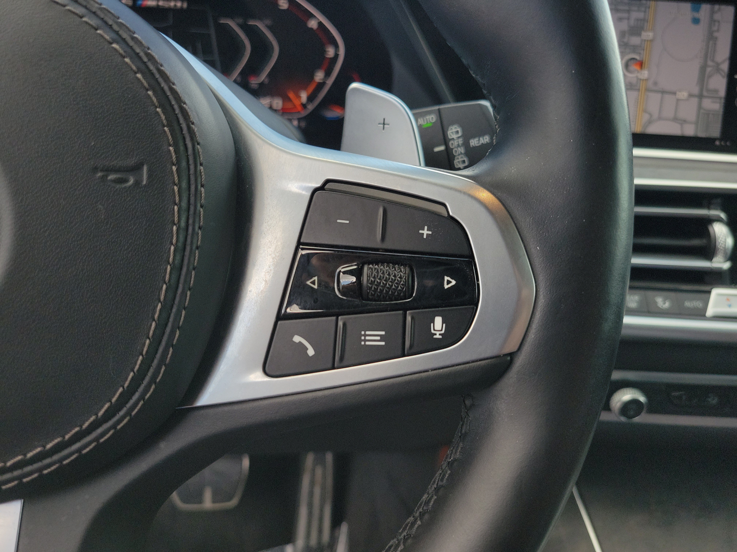 Used 2022 BMW X5 M50i AWD/4WD image 24