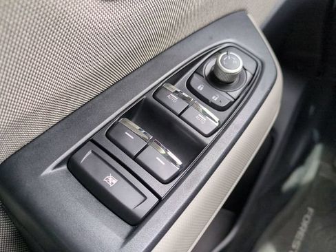 Used 2025 Subaru Forester Premium w/ Protection Package AWD/4WD image 29