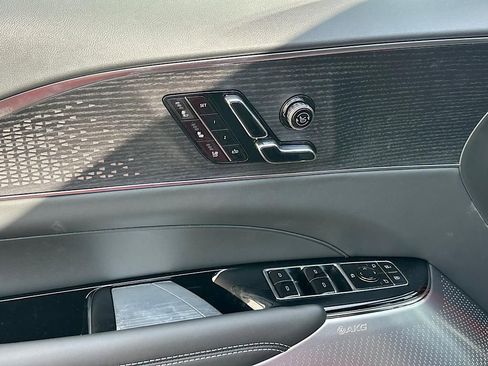 New 2026 Cadillac Lyriq V image 11