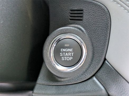 Used 2022 Subaru Outback Limited image 24