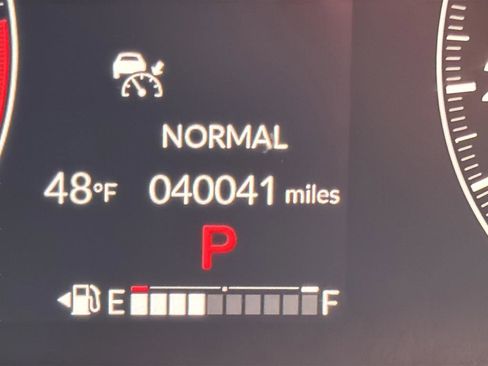 Used 2023 Honda Pilot Touring image 29