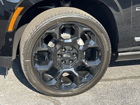 New 2026 GMC Yukon Denali w/ Denali Reserve Package AWD/4WD image 19