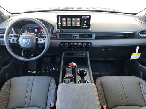 New 2026 Honda Pilot Sport image 7