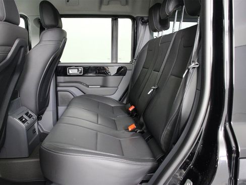 Used 2025 INEOS Grenadier Fieldmaster Edition image 30