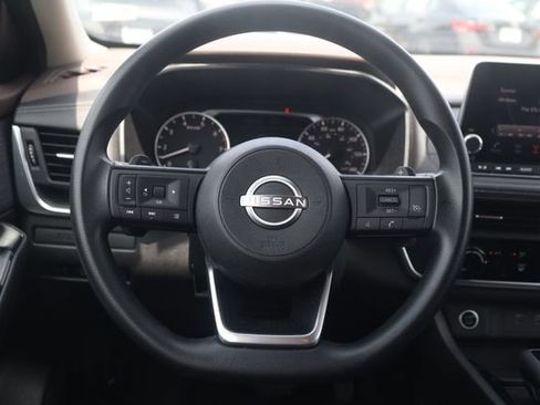 Used 2023 Nissan Rogue S FWD image 14