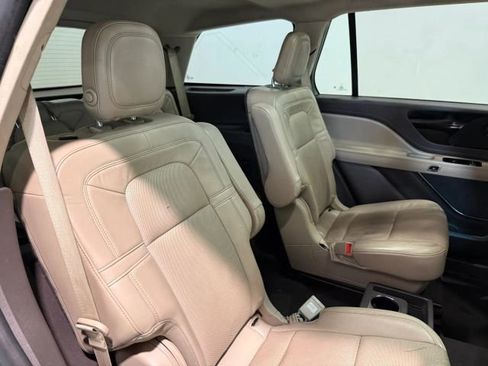 Used 2020 Lincoln Aviator Reserve w/ Equipment Group 201A AWD/4WD image 32