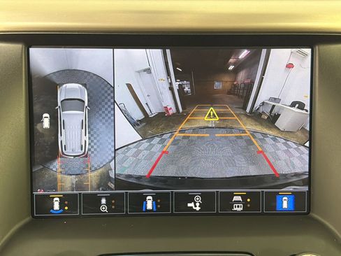 Certified 2023 GMC Acadia Denali w/ Black Diamond Edition image 30