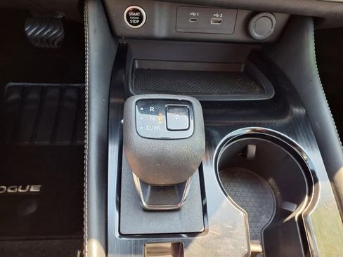 Used 2023 Nissan Rogue SL AWD/4WD image 22