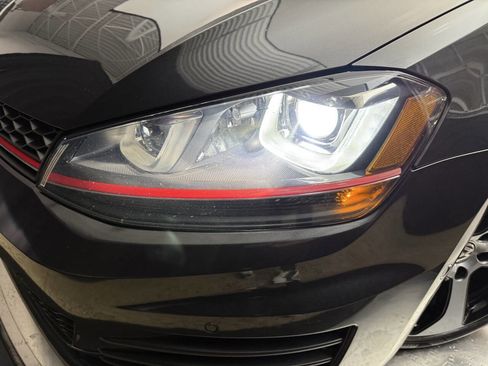 Used 2017 Volkswagen GTI Autobahn image 33