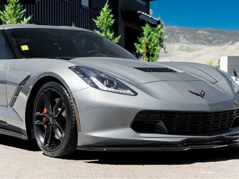 Used 2015 Chevrolet Corvette Stingray Coupe w/ 2LT Preferred Equipment Group RWD image 9