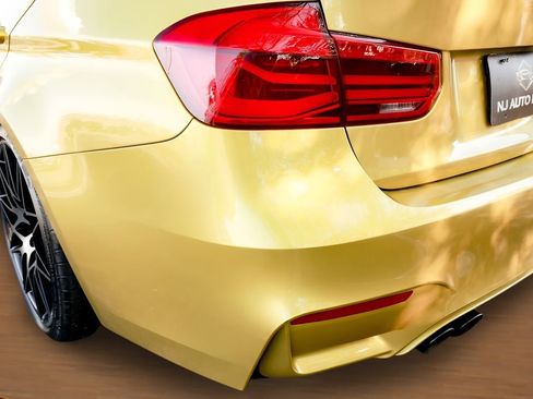 Used 2018 BMW M3 w/ Competition Package RWD image 15