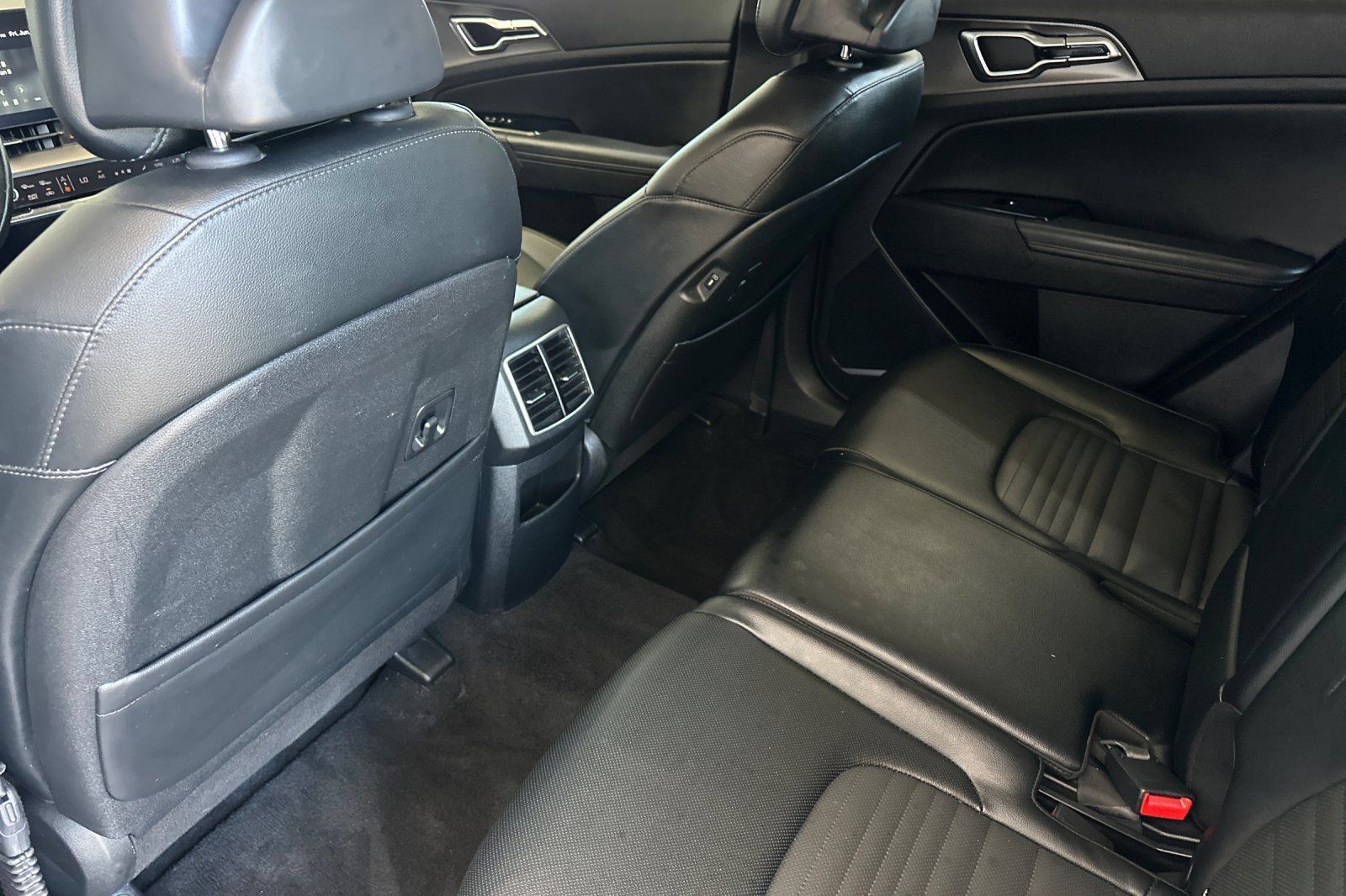 Used 2025 Kia Sportage SX FWD image 13
