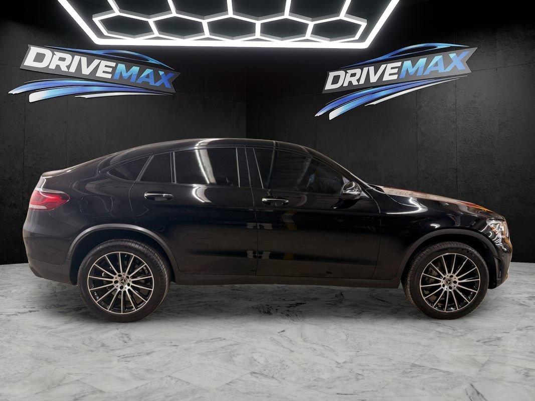 Used 2023 Mercedes-Benz GLC 300 4MATIC Coupe image 4