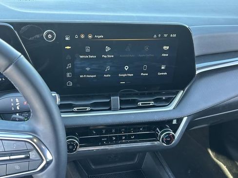 Used 2025 Chevrolet Equinox LT FWD image 29