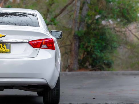 Used 2019 Chevrolet Impala LT image 40