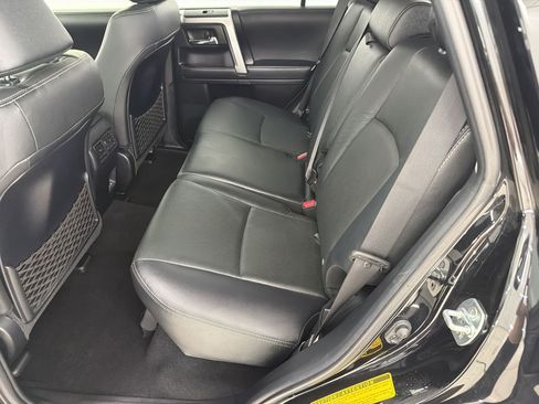 Used 2023 Toyota 4Runner Limited AWD/4WD image 21