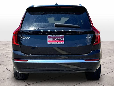 New 2026 Volvo XC90 T8 Ultra w/ Protection Package AWD/4WD image 6