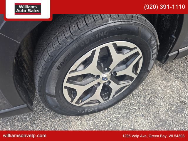 Used 2022 Subaru Forester Premium AWD/4WD image 25