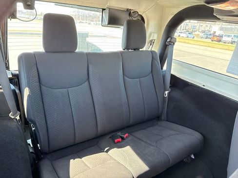 Used 2015 Jeep Wrangler Sport image 14