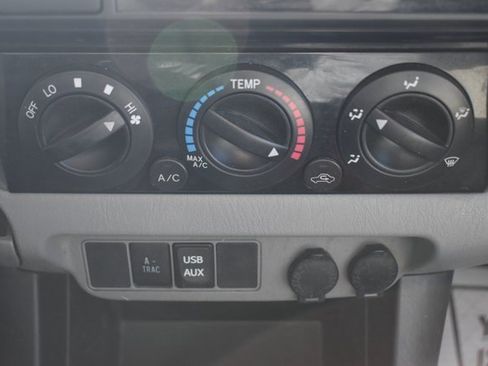 Used 2012 Toyota Tacoma Base image 29