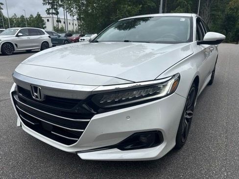 Used 2022 Honda Accord Touring image 1