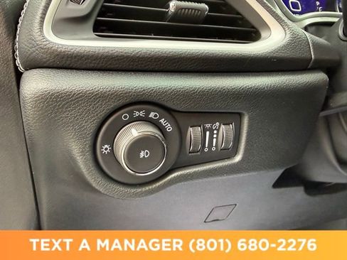 New 2026 Chrysler Pacifica Select w/ S Appearance Package AWD/4WD image 12