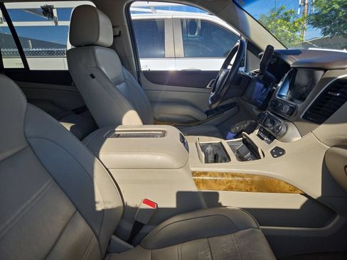 Used 2017 GMC Yukon Denali w/ Open Road Package AWD/4WD image 8